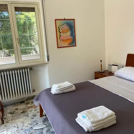 Sergio Flat - 5 Min Dalla & Parcheggio Apartamento Pescara